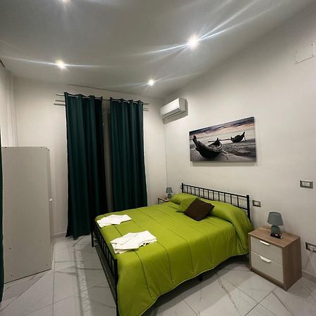 M2 Apartment Неаполь Екстер'єр фото