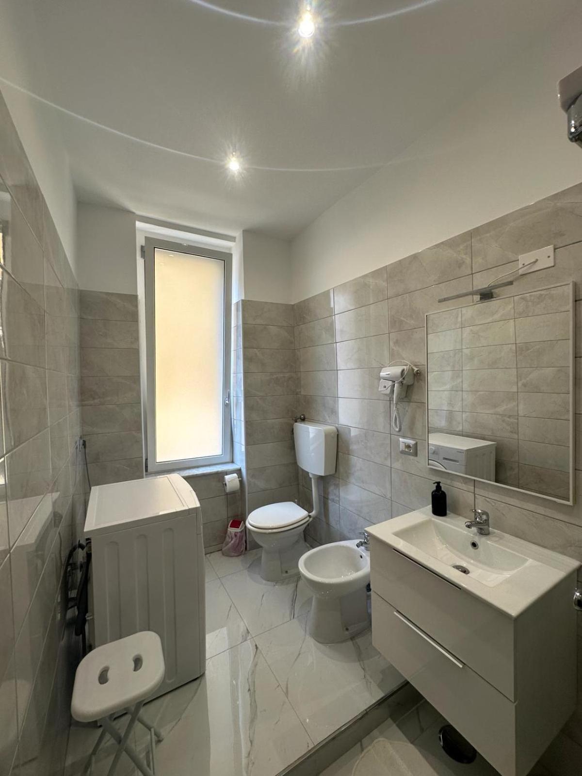 M2 Apartment Неаполь Екстер'єр фото