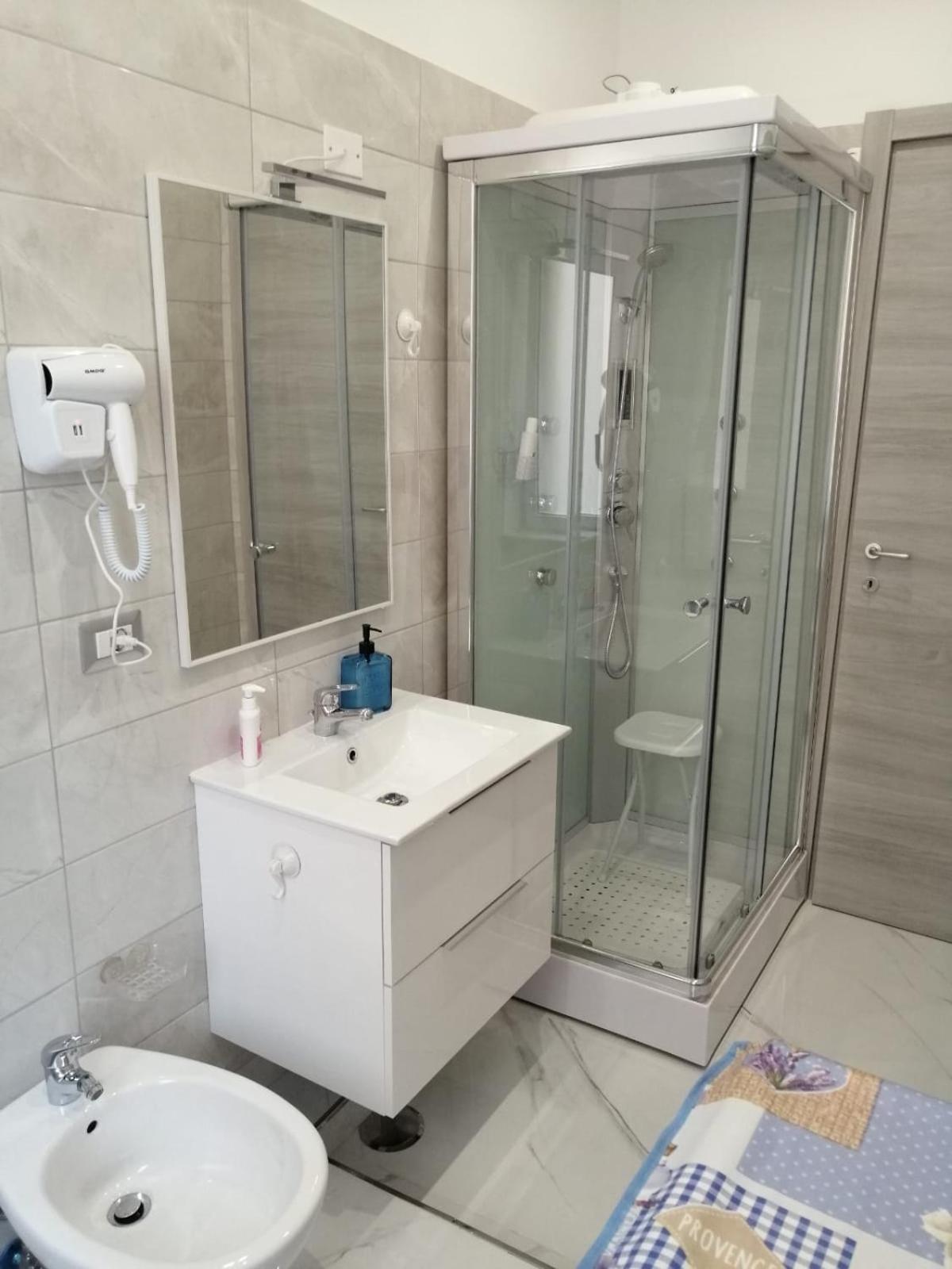 M2 Apartment Неаполь Екстер'єр фото